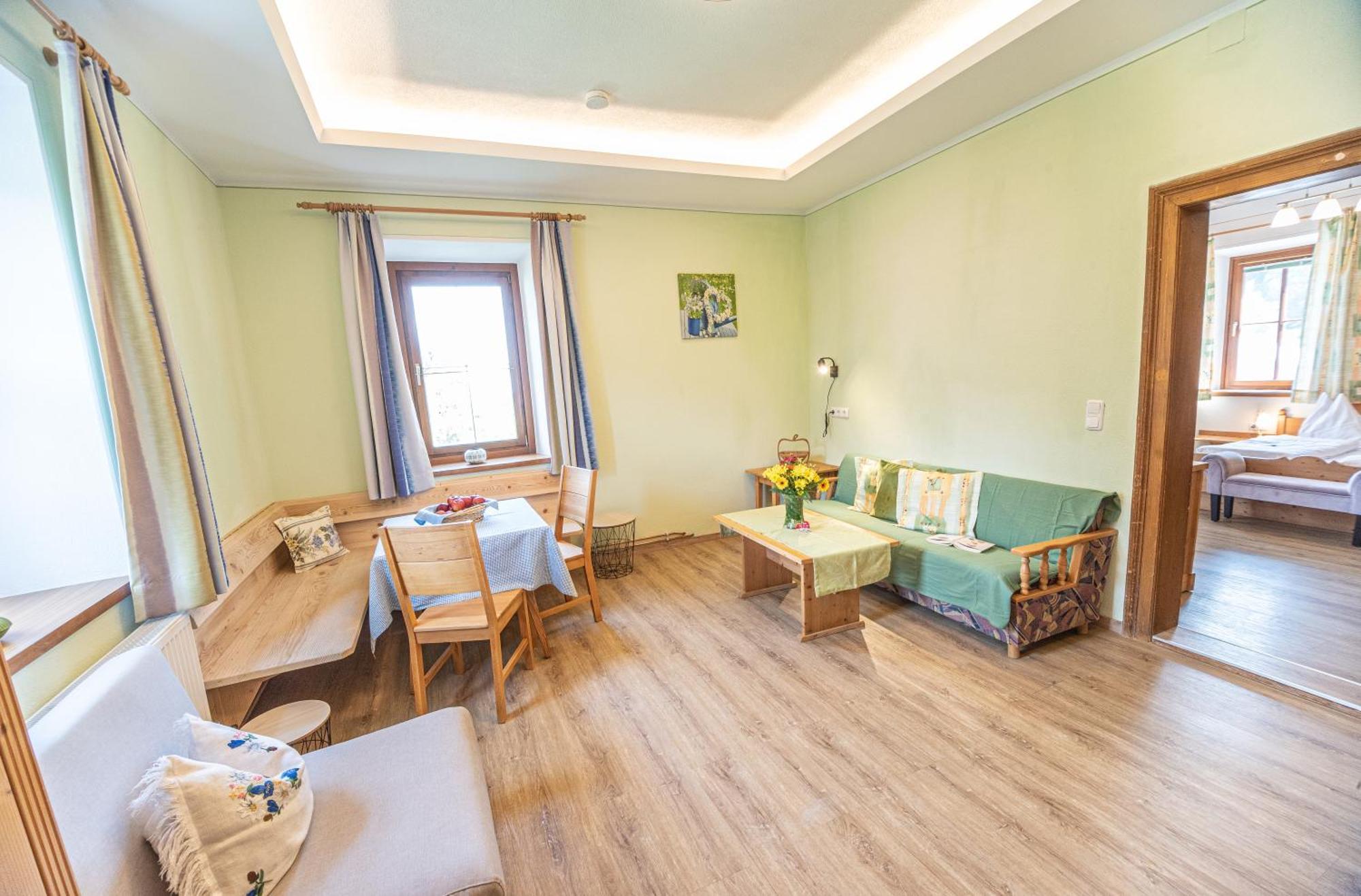 Hotel Gasthof Gribelehof เลียนซ์ ภายนอก รูปภาพ